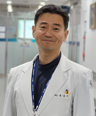 육군창 교수 이미지